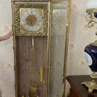 ساعت برنز ایستاده