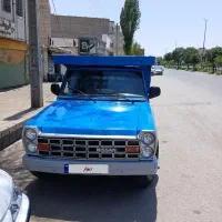 نیسان وانت مدل ۸۳