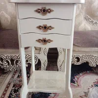 میز تلفن سفید