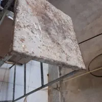 چهار پایه اهنی