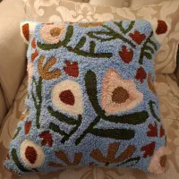 کوسن پانچ دوزی شده