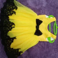 فروش کفش و لباس بچه گانه