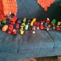 تعدای ماشین و۴۸ عدد کیمدی تعدای تخم مرغ شانسی