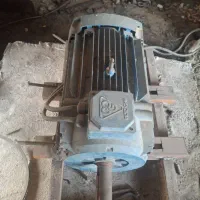 پمپ|ماشین‌آلات صنعتی|آبپخش, |دیوار