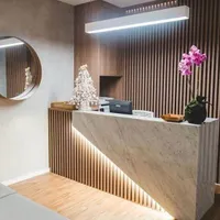 میزپذیرش کانترمنشی نیمست میزریاست و صندلی چرخدار