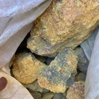 سنگ زرنیخ برای تولید نوره درجه یک و عالی