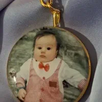 یادبودبچه وگردنبده موی یار