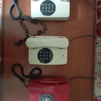 تلفن رومیزی قدیمی