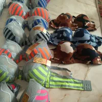 لباس زیر سوتین|لباس|مشهد, رده|دیوار