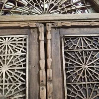 پنجره آنتیک و نوستالژیک