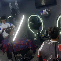 اجاره صندلی آرایشگر آقا مشتری دار