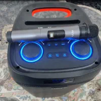 اسپیکر میکروفن دار