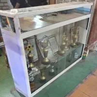 ویترین و گنجه
