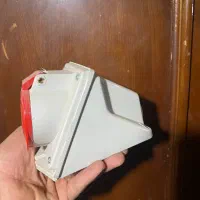 سه شاخ ۳۲