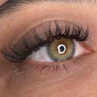 تخفیف ویژه اکستنشن مژه و لیفت با ماندگاری بالا