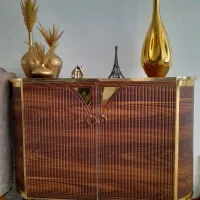 کنسول و میزتلویزیون