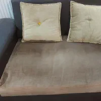 فروش فوری مبل ۷ نفره به همراه میز وسط