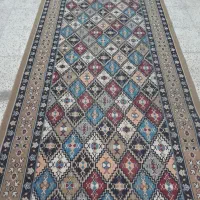 گلیم طرح دار در حد نو