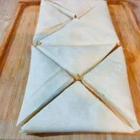 تولید و پخش انواع سمبوسه ساده و پیتزایی ویژه|خوردنی و آشامیدنی|قم, مصلاء|دیوار