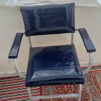 صندلی پشت میز
