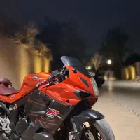 موتور هیوسانگ ریس سی بی ار بنلی کیلیک ان اس