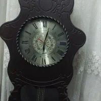 ساعت دیواری ایستاده