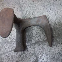 سه پایه کفاشی (سندون)
