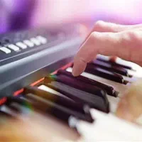 نوازنده کیبورد (korg کرگ) هستم باتجربه