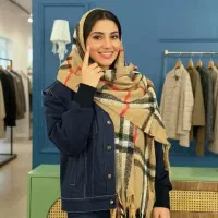 استخدام چند فروشنده مجرب خانم با حقوق عالی