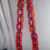 تسبیح سندلوس|کلکسیون اشیاء عتیقه|مشکین‌دشت, |دیوار