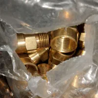 تعداد ۱۰۰۰عدد پیچ و مهره و قطعه برنجی همگی نو|ابزارآلات|تهران, فلاح|دیوار