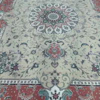 فرش ۱۲ متری زمینه طلایی