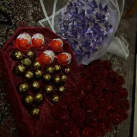 دسته گل و باکس ربانی و پروانه