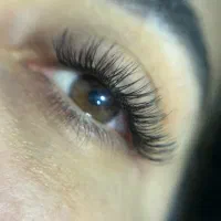 استخدام مژه کار