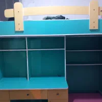 تخت دو طبقه جادار و کمد دار