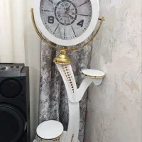 ساعت ایستاده کاملا سالم