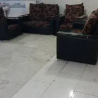 مبل چرم دسته چوبی بودن شکستگی و آسیب|مبلمان خانگی و میز عسلی|قائم‌شهر, |دیوار