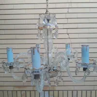 ۲ عدد لوستر بزرگ و یک عدد لوستر کوچک