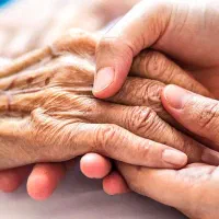 نیازمند پرستار خانم