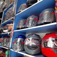 کلاه کاسکت|قطعات یدکی و لوازم جانبی|فردیس, منظریه|دیوار