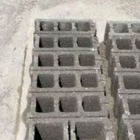 نیازمند بلوک زن