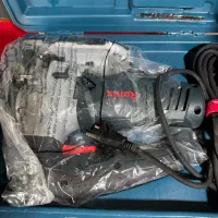 عمود بر رونیکس نو|ابزارآلات|کیش, |دیوار