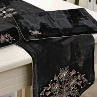 رو بالشی و رو میزی|رختخواب، بالش، پتو|تبریز, |دیوار