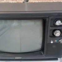 تلویزیون در حد نو بسیار قدیمی
