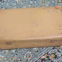 چمدان قدیمی|کلکسیون اشیاء عتیقه|اندیشه, اندیشه فاز ۳|دیوار