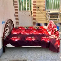 تخت دونفره بزرگ