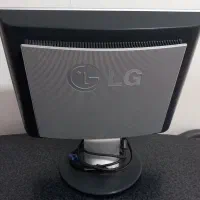 کامپیوتر و متلقات ان و میز و صندلی چرخدار|میز تحریر و کامپیوتر|پردیس, فاز ۲|دیوار