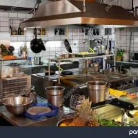 استخدام کمک اشپز