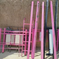 تخت آهنی دو طبقه با تشک ولوازم جانبی ویک نفره