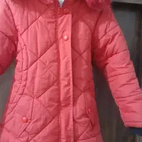 کاپشن|کفش و لباس بچه|رودهن, |دیوار